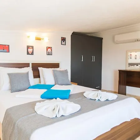 Villa Akbel 4 Bedroom - 5703