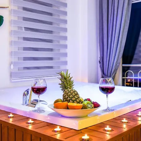 Villa Akbel 4 Bedroom - 5703