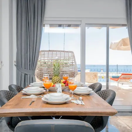 Akbel 4 Bedroom - 5703 Villa